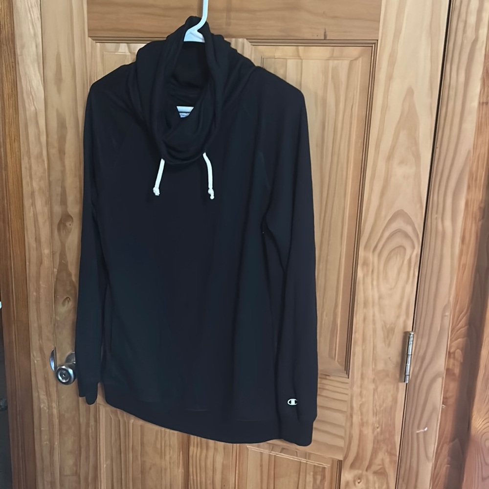 Women’s champion cowl neck hoodie with pockets